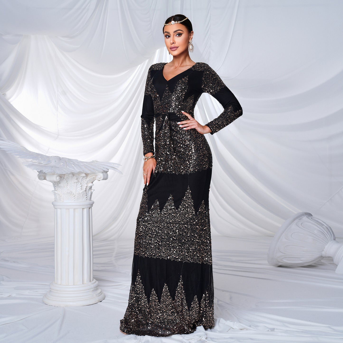 Long Sleeve V-neck Slim-fit Long Sequined Banquet Dress