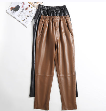 High waist cropped trousers in leather elastic