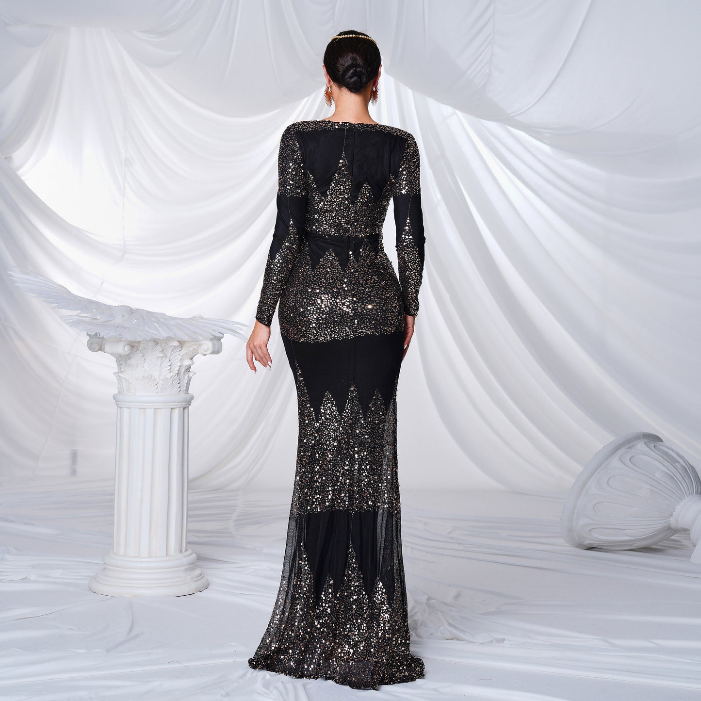 Long Sleeve V-neck Slim-fit Long Sequined Banquet Dress